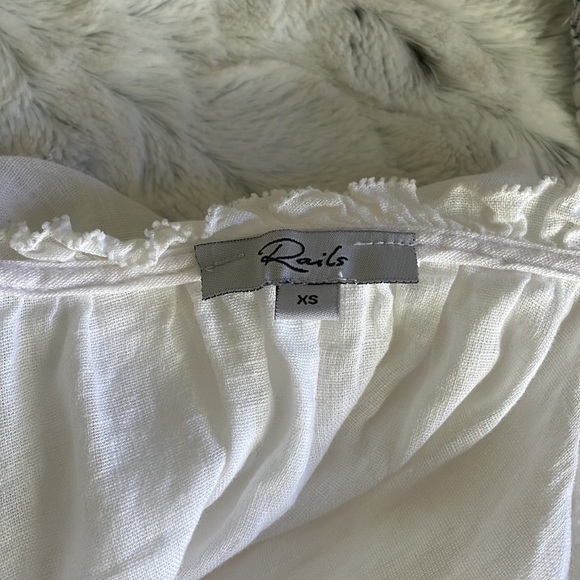 2 Rails Linen tops - Picture 7 of 8